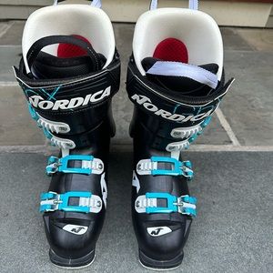 Women’s Nordica GPx 105w Ski Boots LIKE NEW